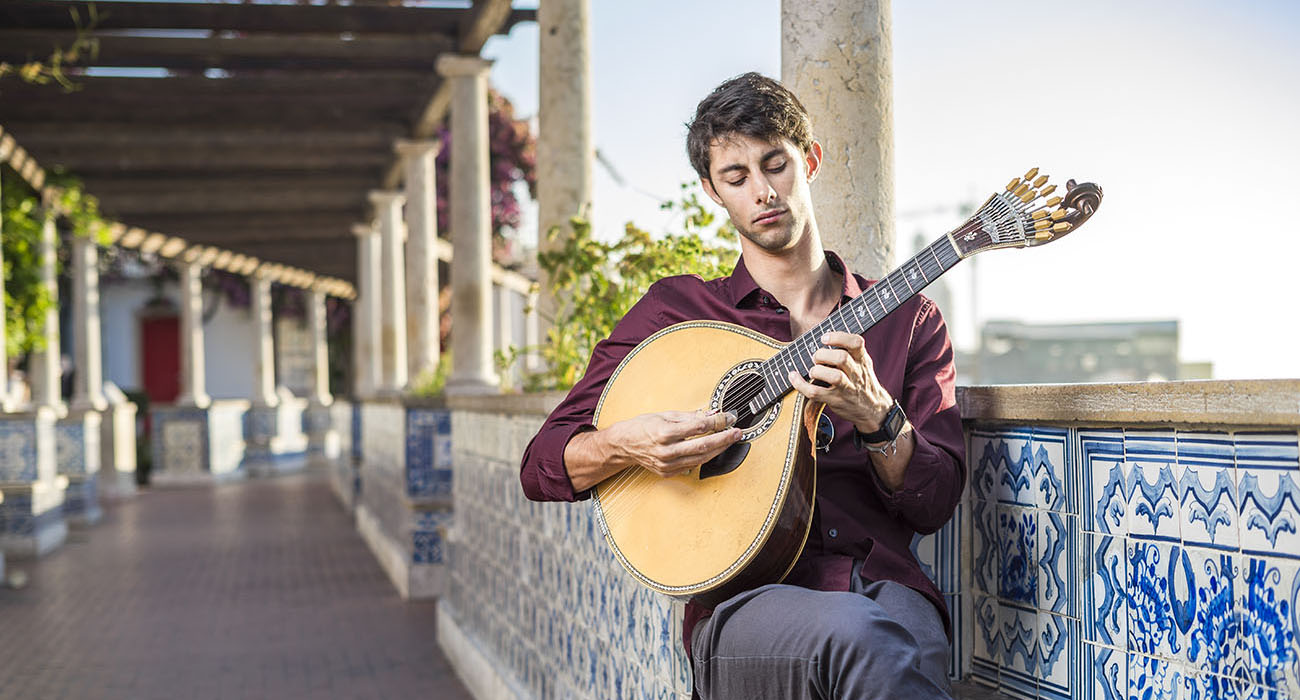 Musician playing Fado Music in Portugal