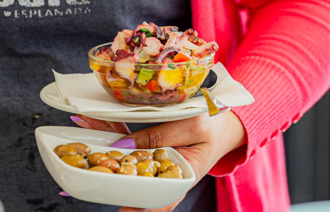 Bar Caloura Ceviche and Olives