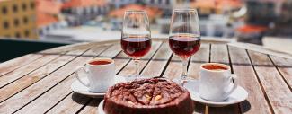 Madeira wine and cake 