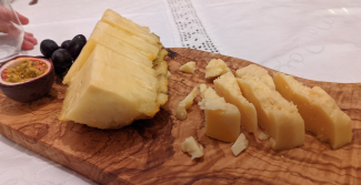Azorean Cheese and Fruit